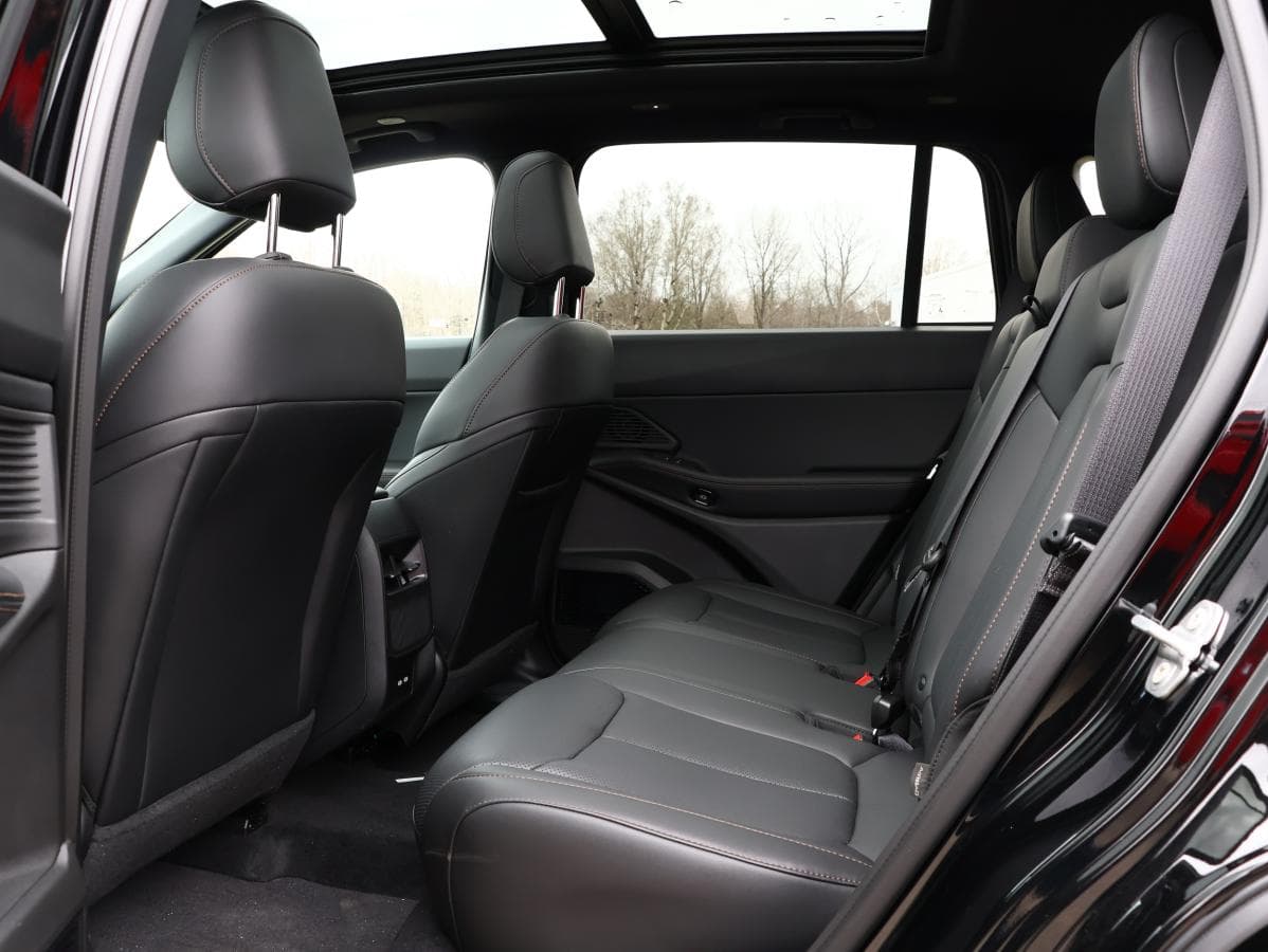 Jeep Cherokee 2026 — photo 16