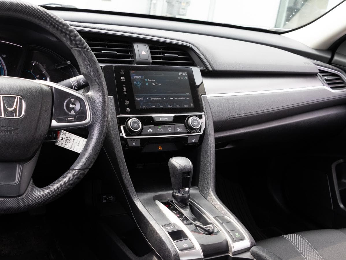 Honda Civic 2018 — photo 14