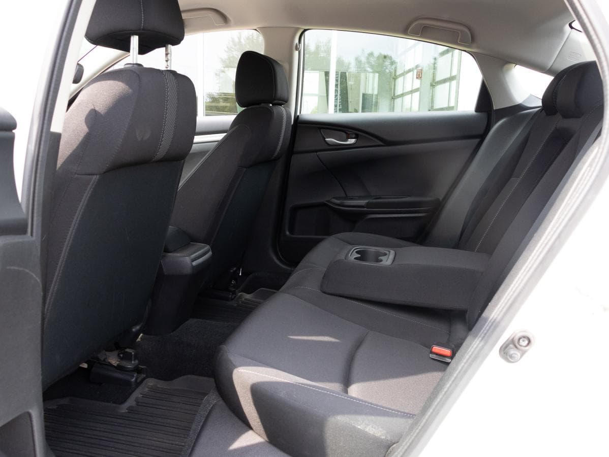 Honda Civic 2018 — photo 20