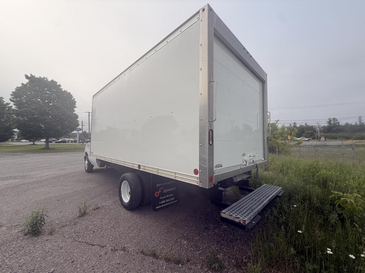 Ford E-series 2021 — photo 8