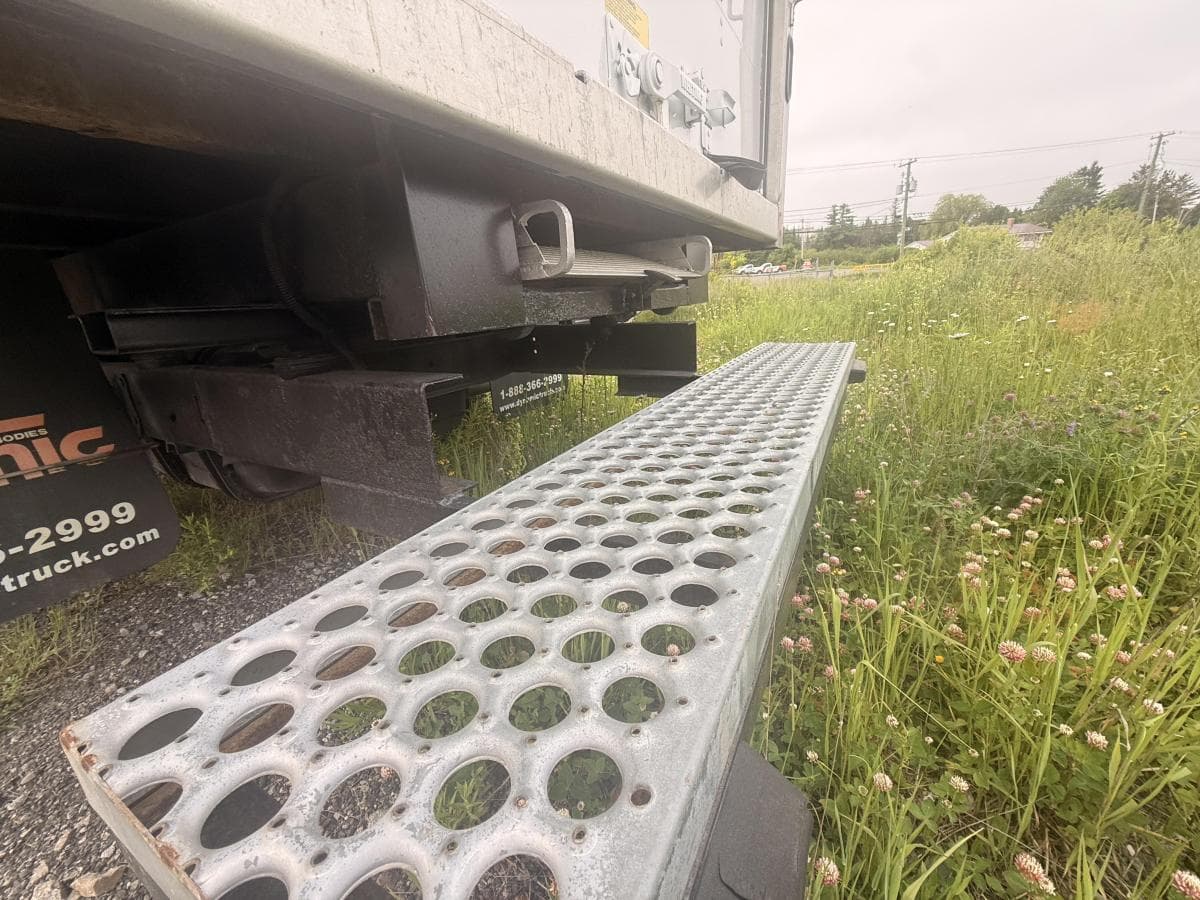 Ford E-series 2022 — photo 15