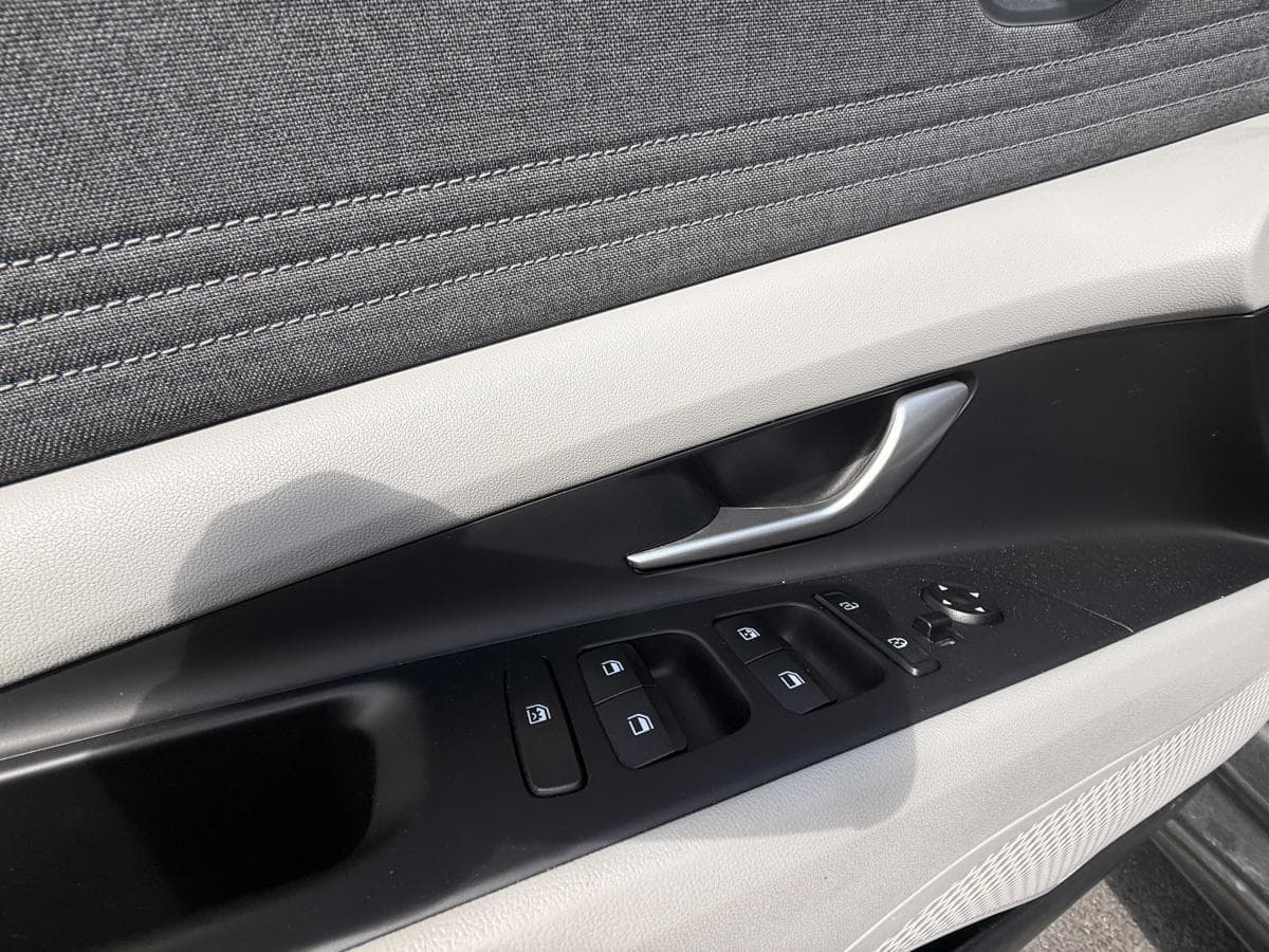 Hyundai Elantra 2024 — photo 13