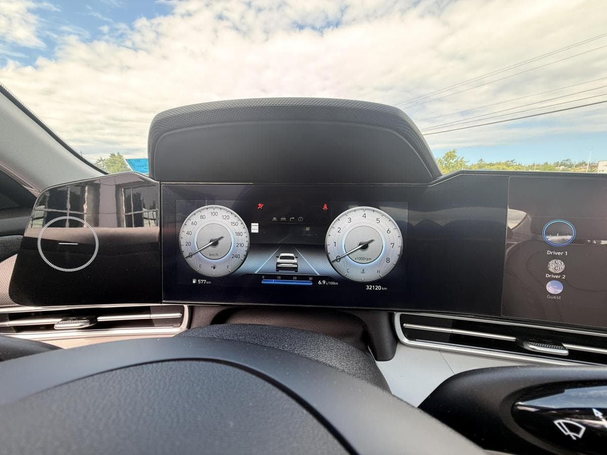 Hyundai Elantra 2024 — photo 16