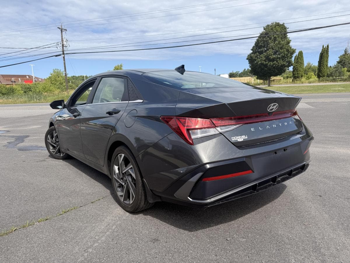 Hyundai Elantra 2024 — photo 5