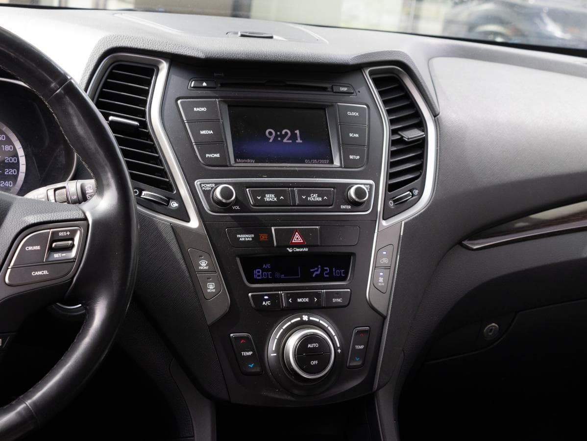 Hyundai Santa Fe 2017 — photo 18