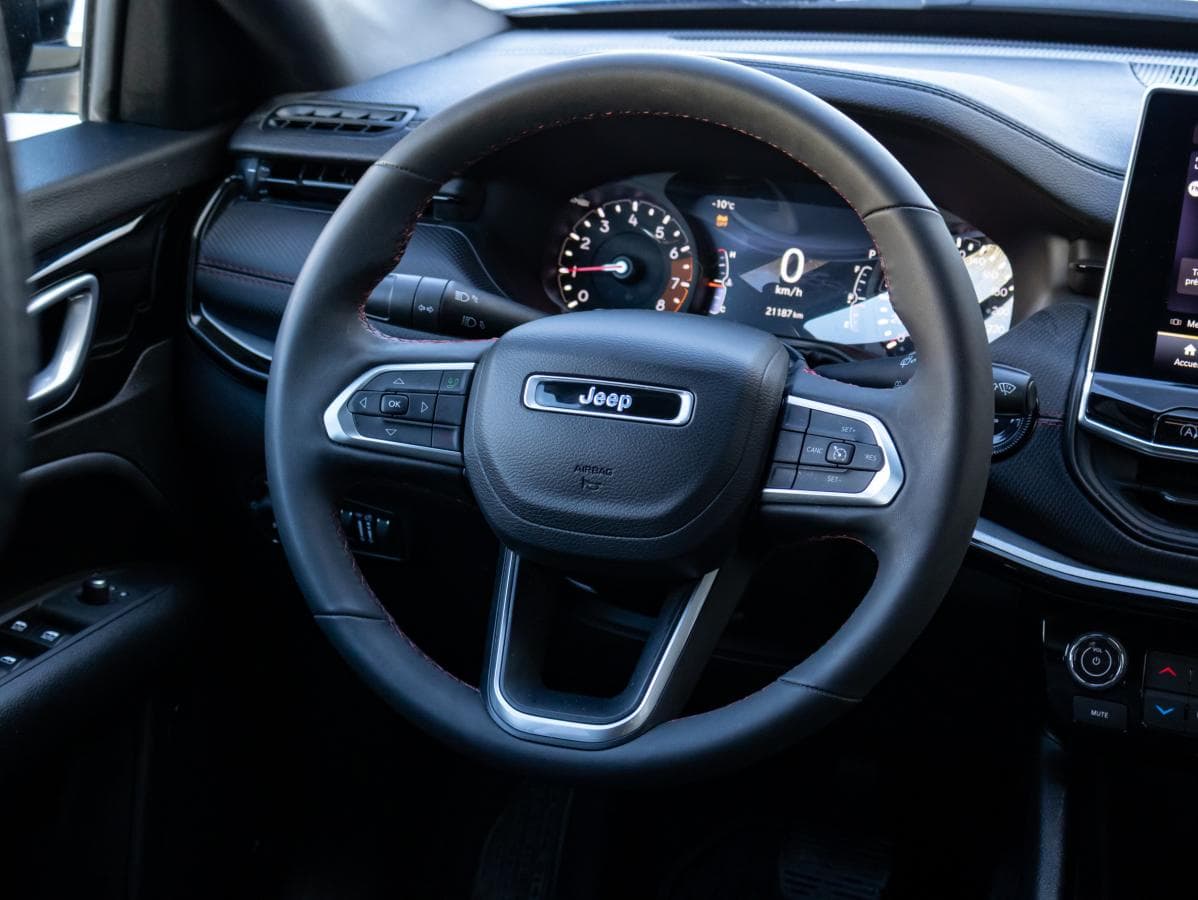 Jeep Compass 2024 — photo 16