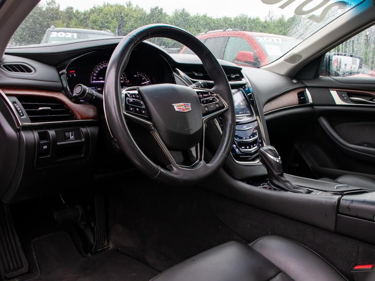 Cadillac CTS 2018 — photo 14