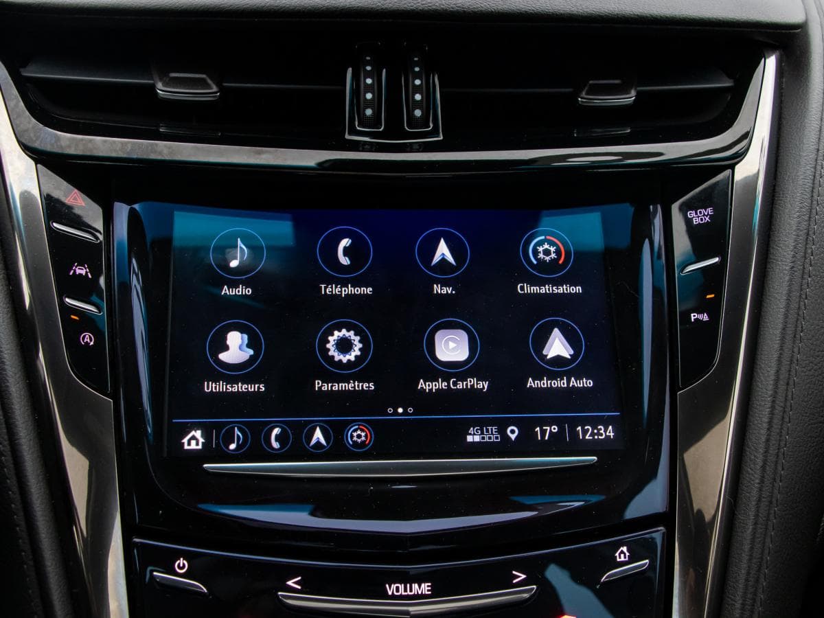 Cadillac CTS 2018 — photo 19