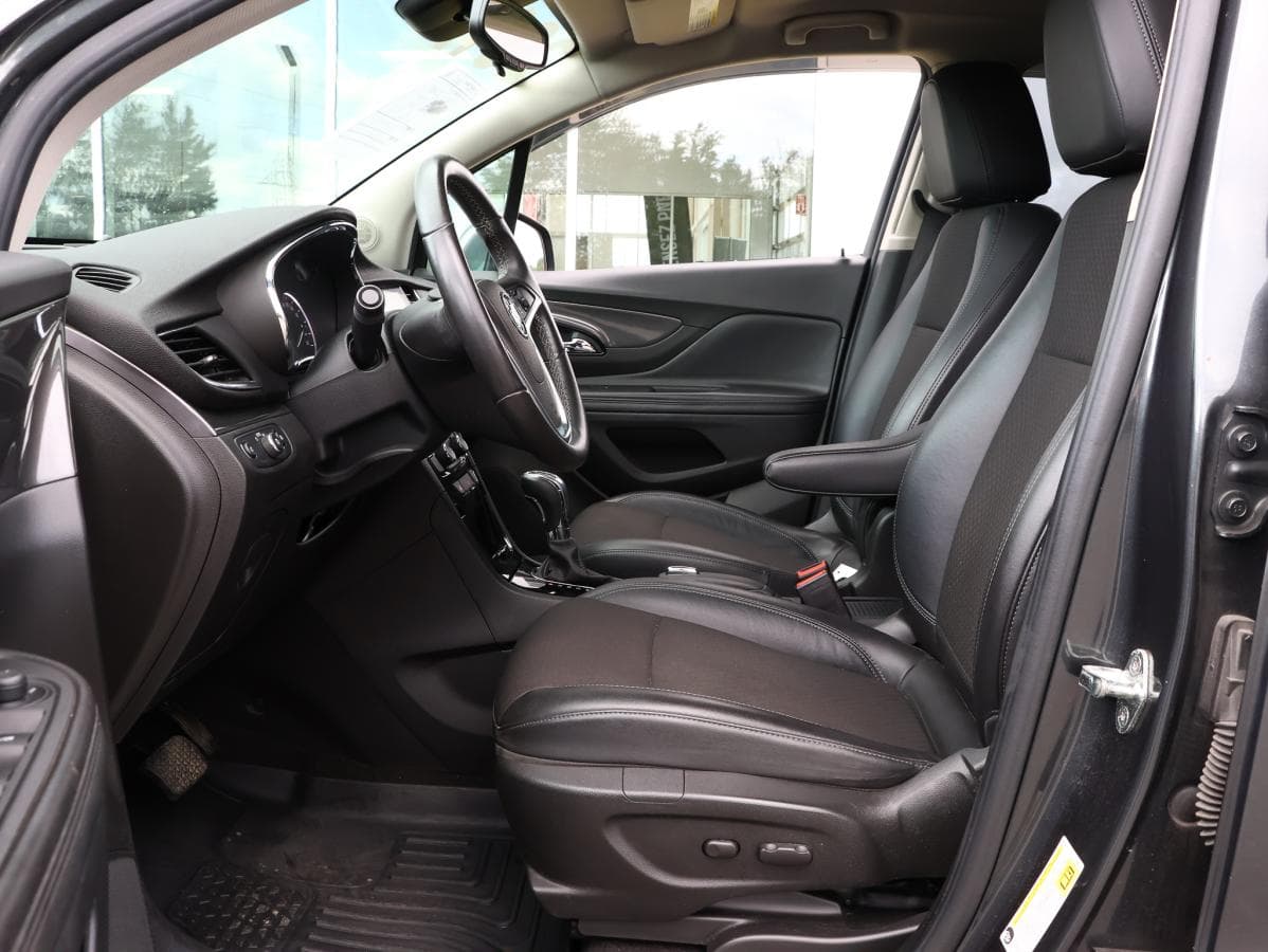 Buick Encore 2017 — photo 11