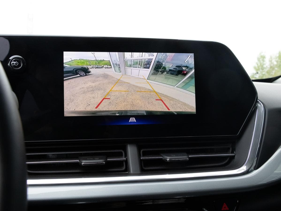 Chevrolet Trax 2024 — photo 19