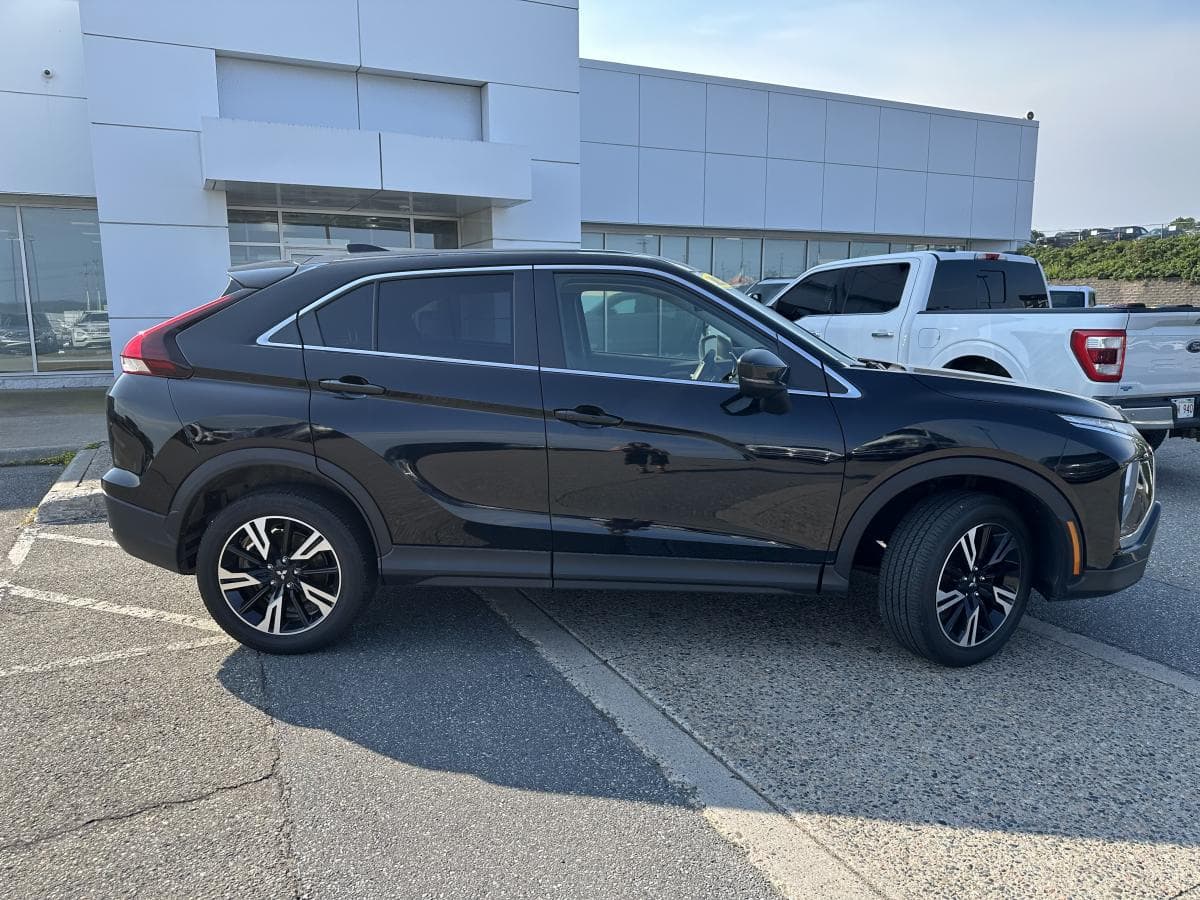 Mitsubishi Eclipse Cross 2023 — photo 3