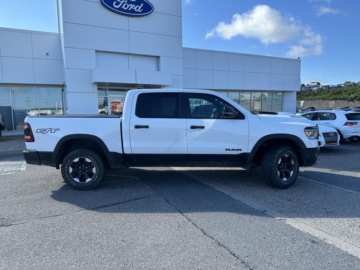 RAM 1500 2023 — photo 2