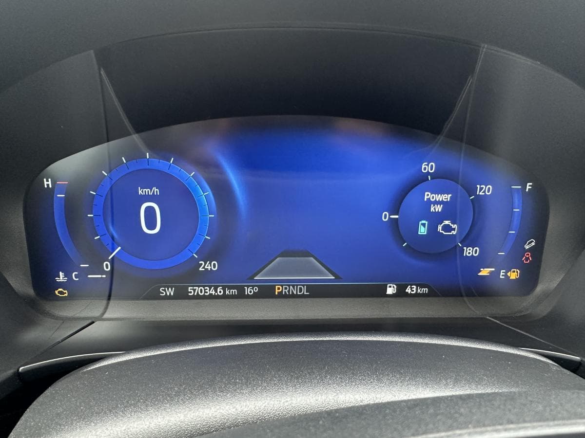 Ford Escape 2021 — photo 12