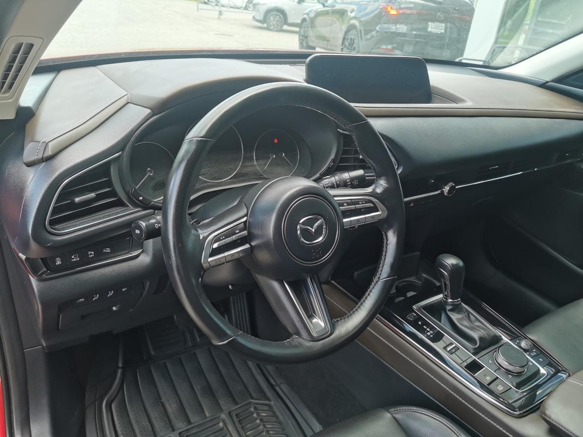 Mazda CX-30 2023 — photo 10
