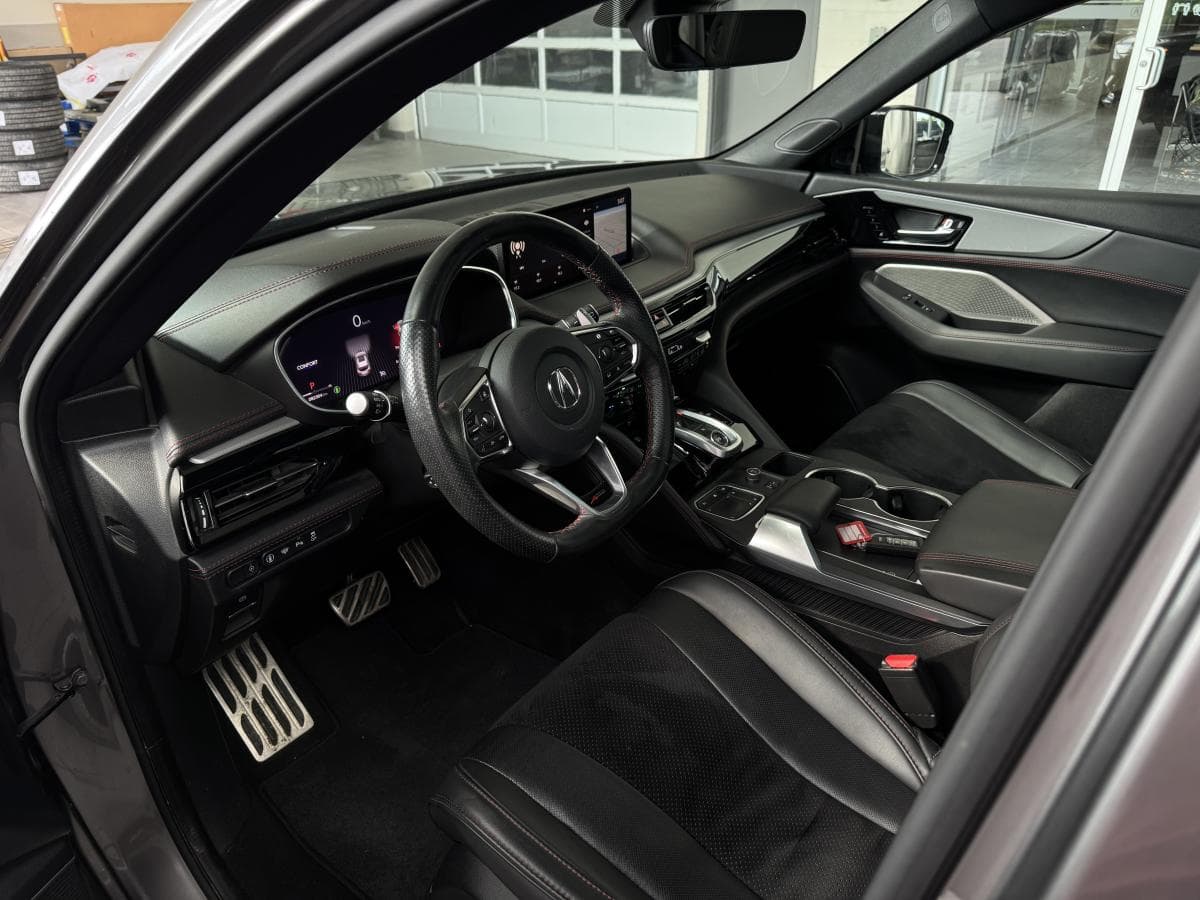 Acura MDX 2023 — photo 15