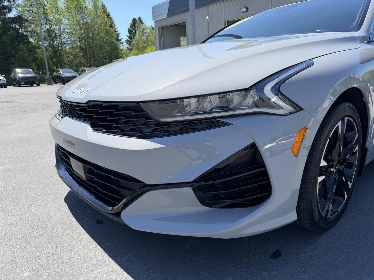 Kia K5 2023 — photo 10