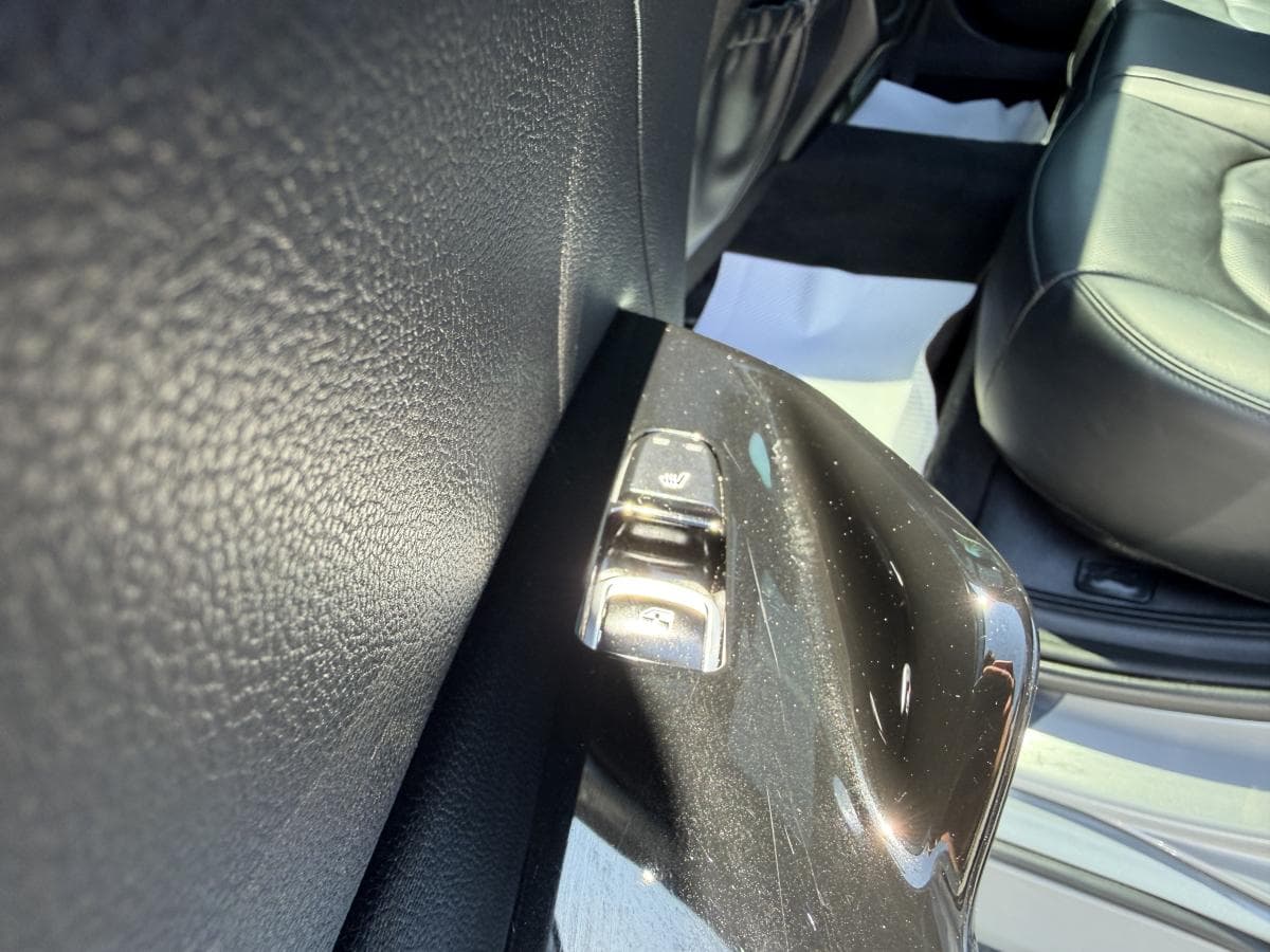 Kia K5 2023 — photo 18