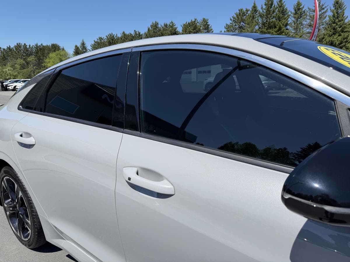 Kia K5 2023 — photo 5