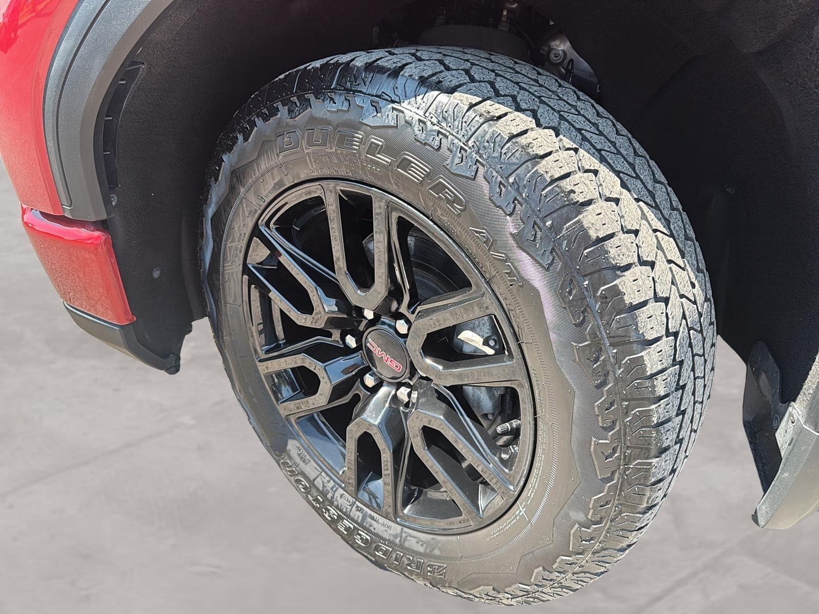 GMC Sierra 2023 — photo 9