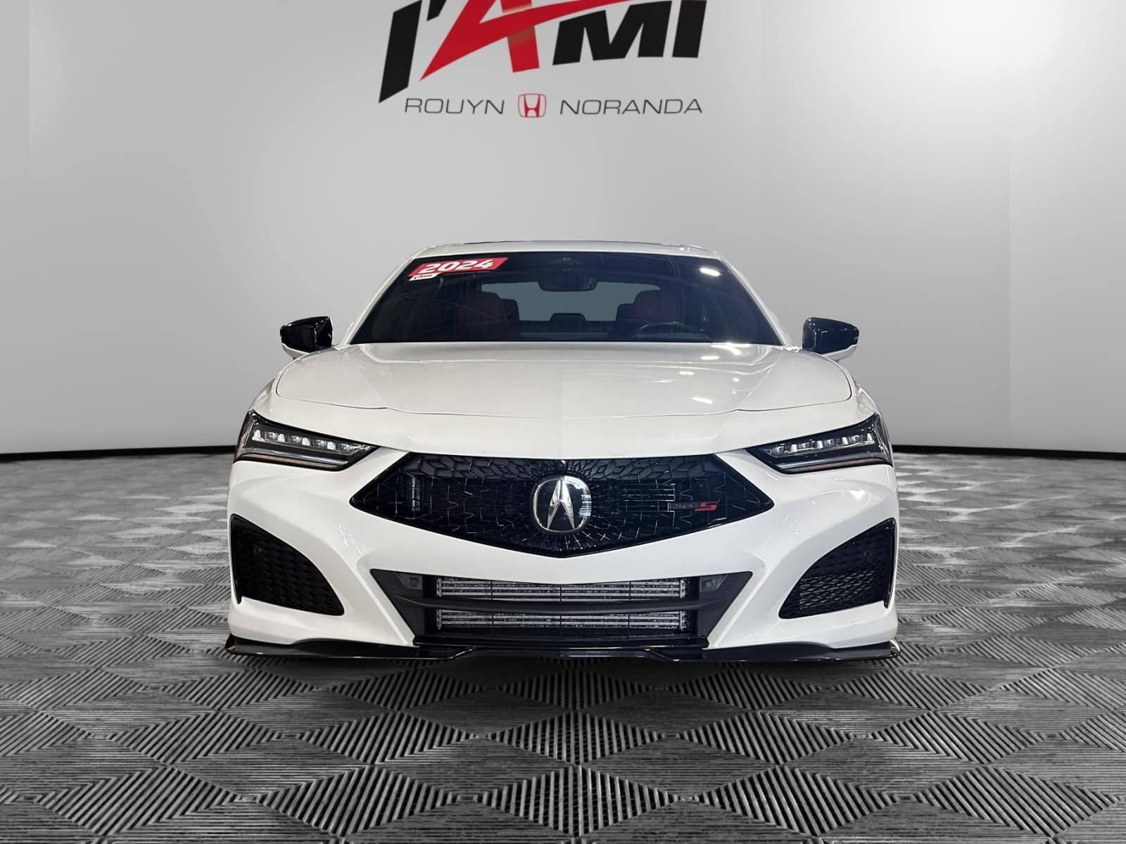 Acura TLX 2024 — photo 2