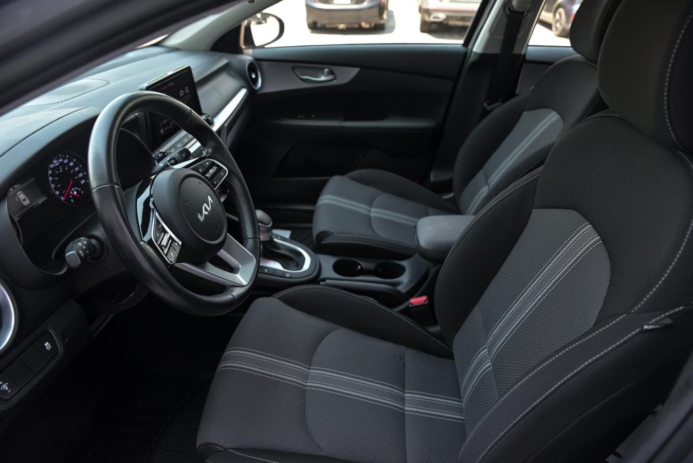 Kia Forte 2023 — photo 6