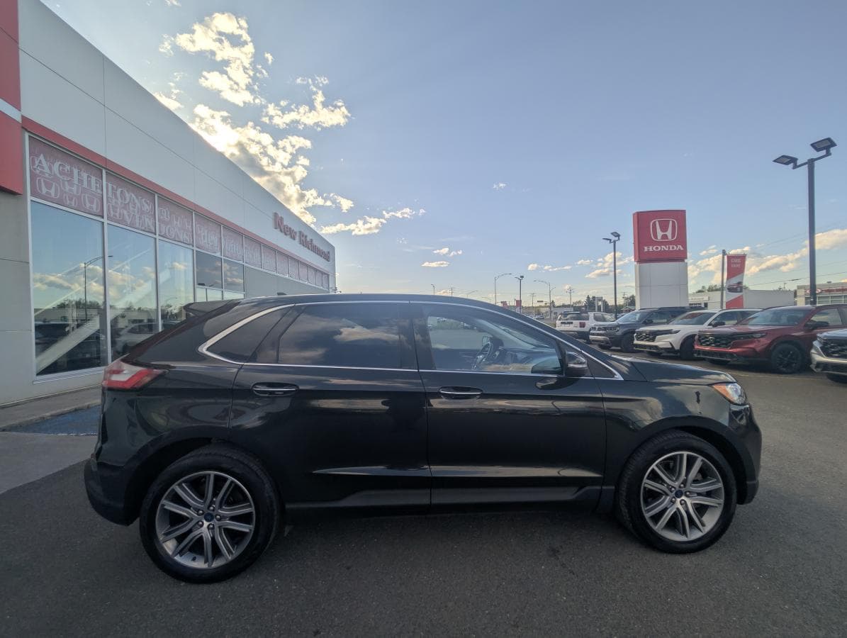 Ford Edge 2022 — photo 9