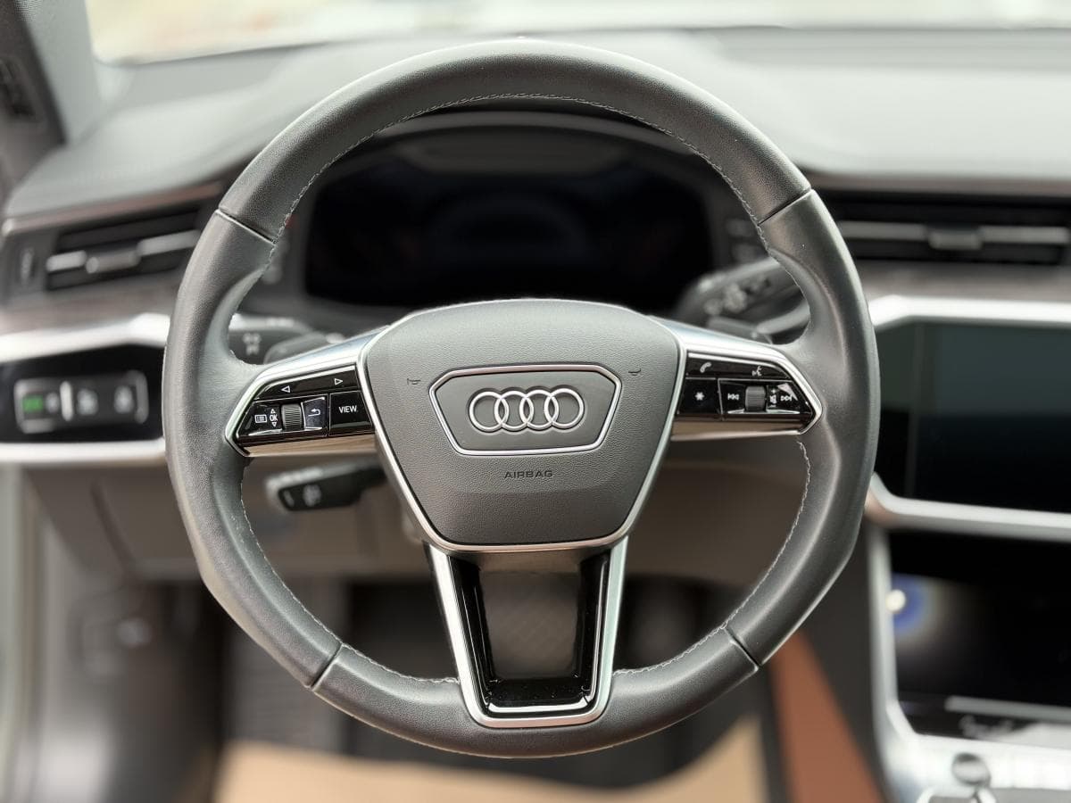 Audi A7 2023 — photo 15