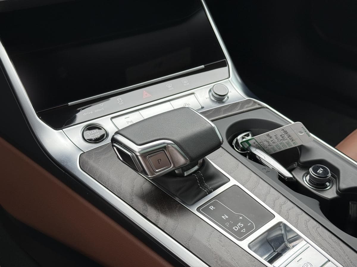 Audi A7 2023 — photo 20