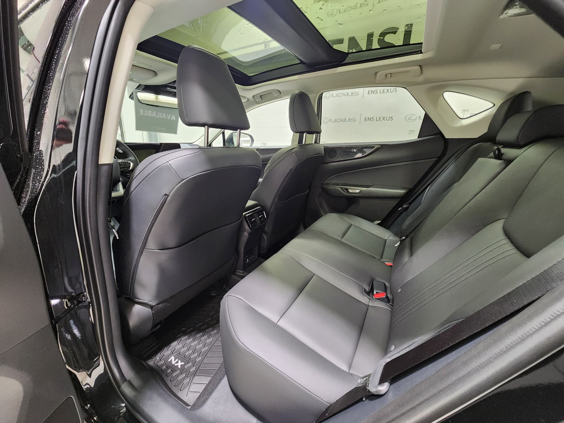 Lexus NX 350h 2025 — photo 19