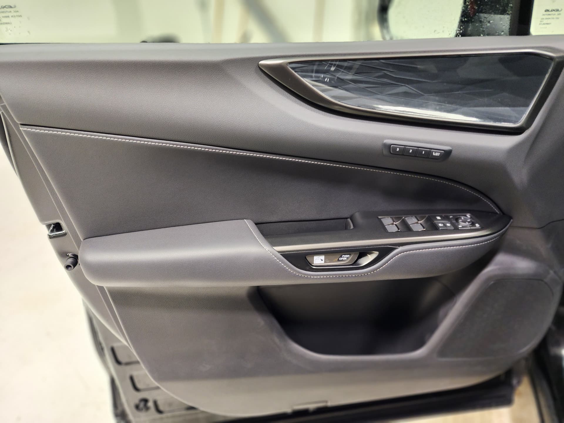 Lexus NX 350h 2025 — photo 9