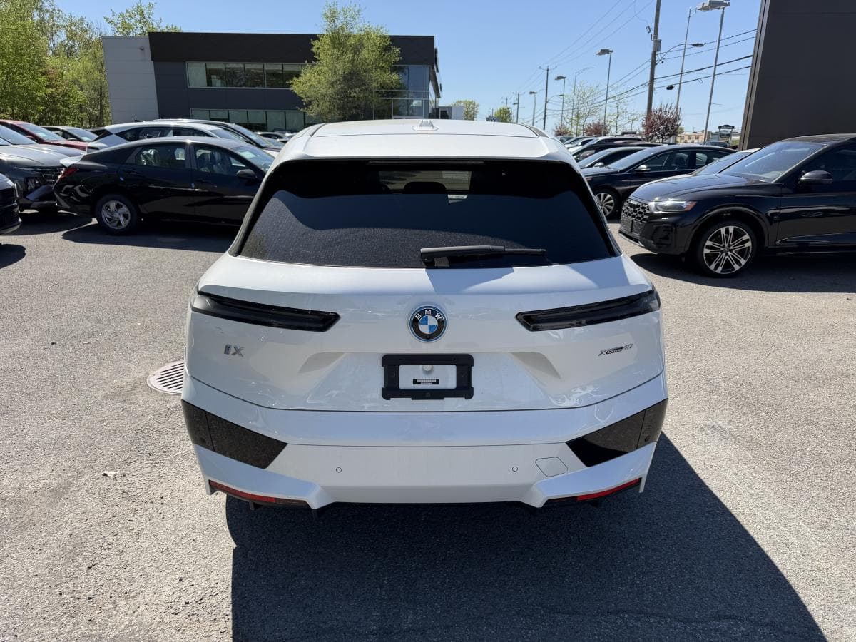 BMW iX 2024 — photo 5