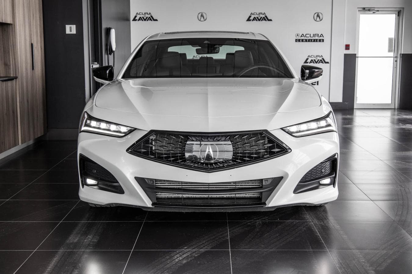 Acura TLX 2022 — photo 2