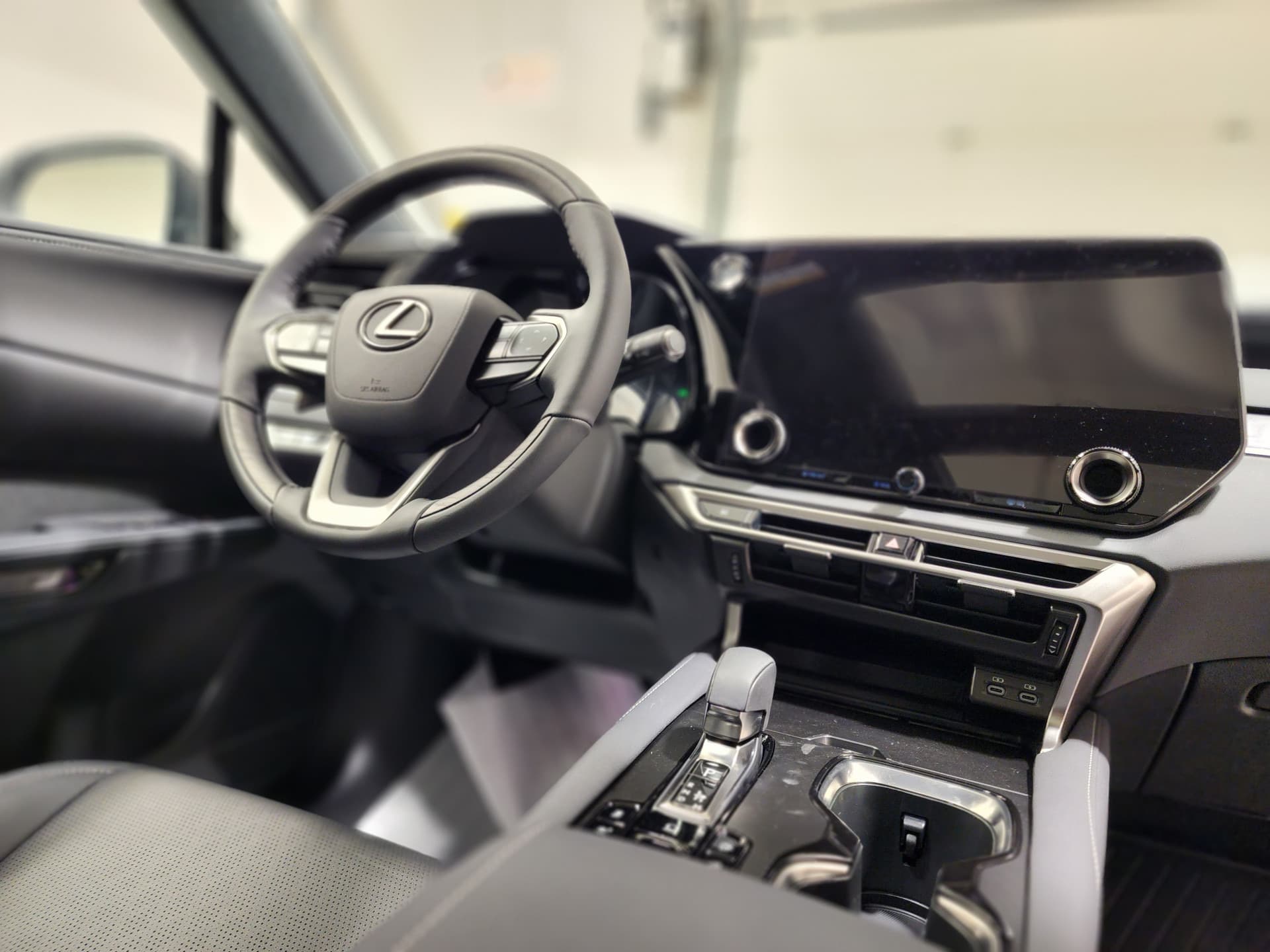 Lexus RX 350 Ultra Luxury 2024 — photo 18