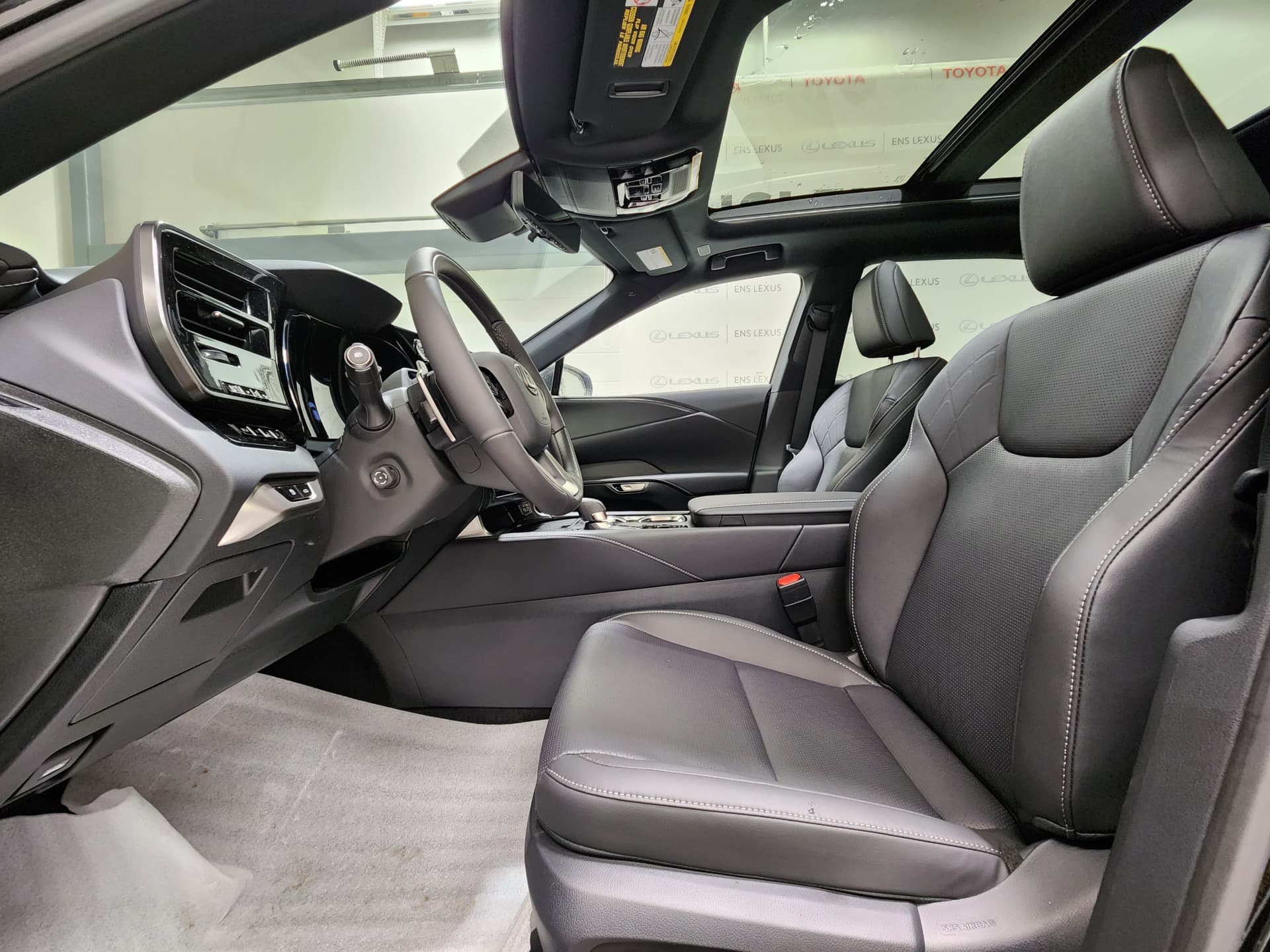 Lexus RX 350 Ultra Luxury 2024 — photo 8