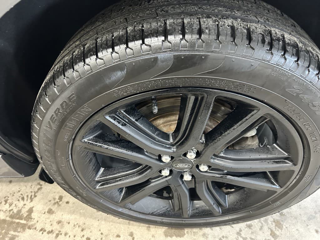 Ford Edge 2022 — photo 8