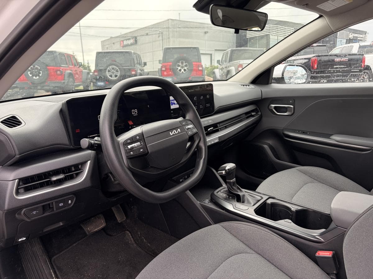 Kia K4 2025 — photo 13