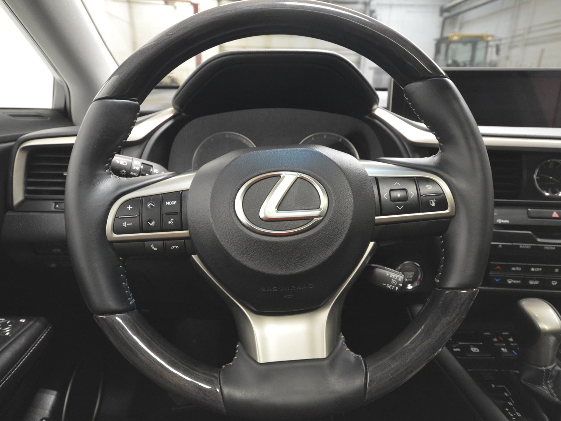 Lexus RX 350 Luxury 2016 — photo 18