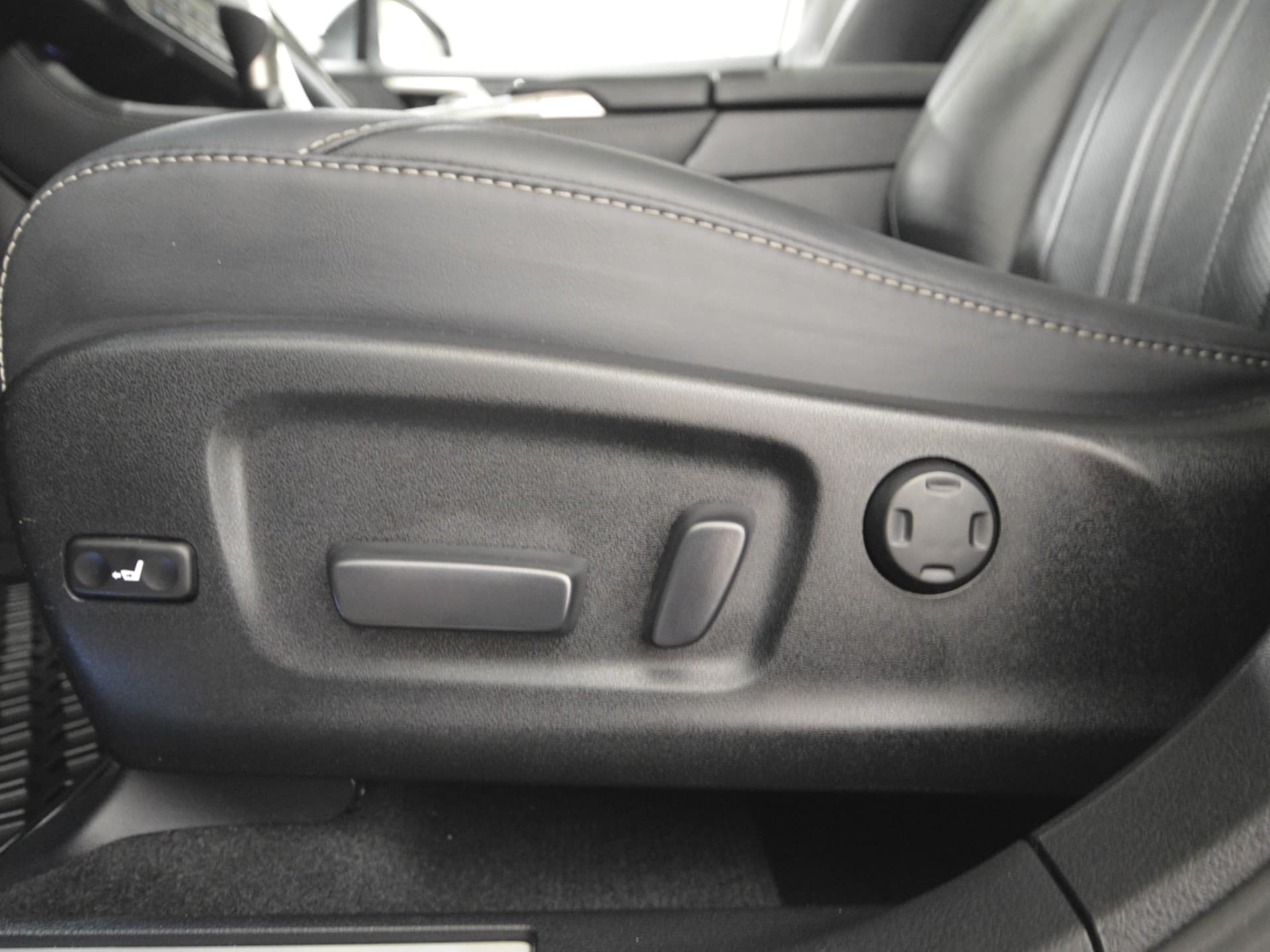 Lexus RX 350 Luxury 2016 — photo 10