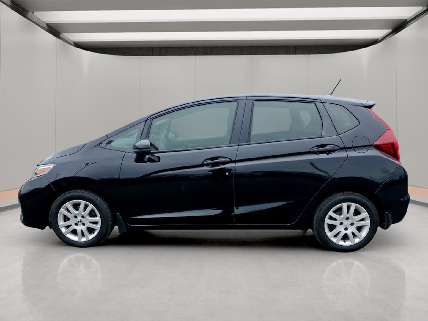 Honda Fit 2018 — photo 2