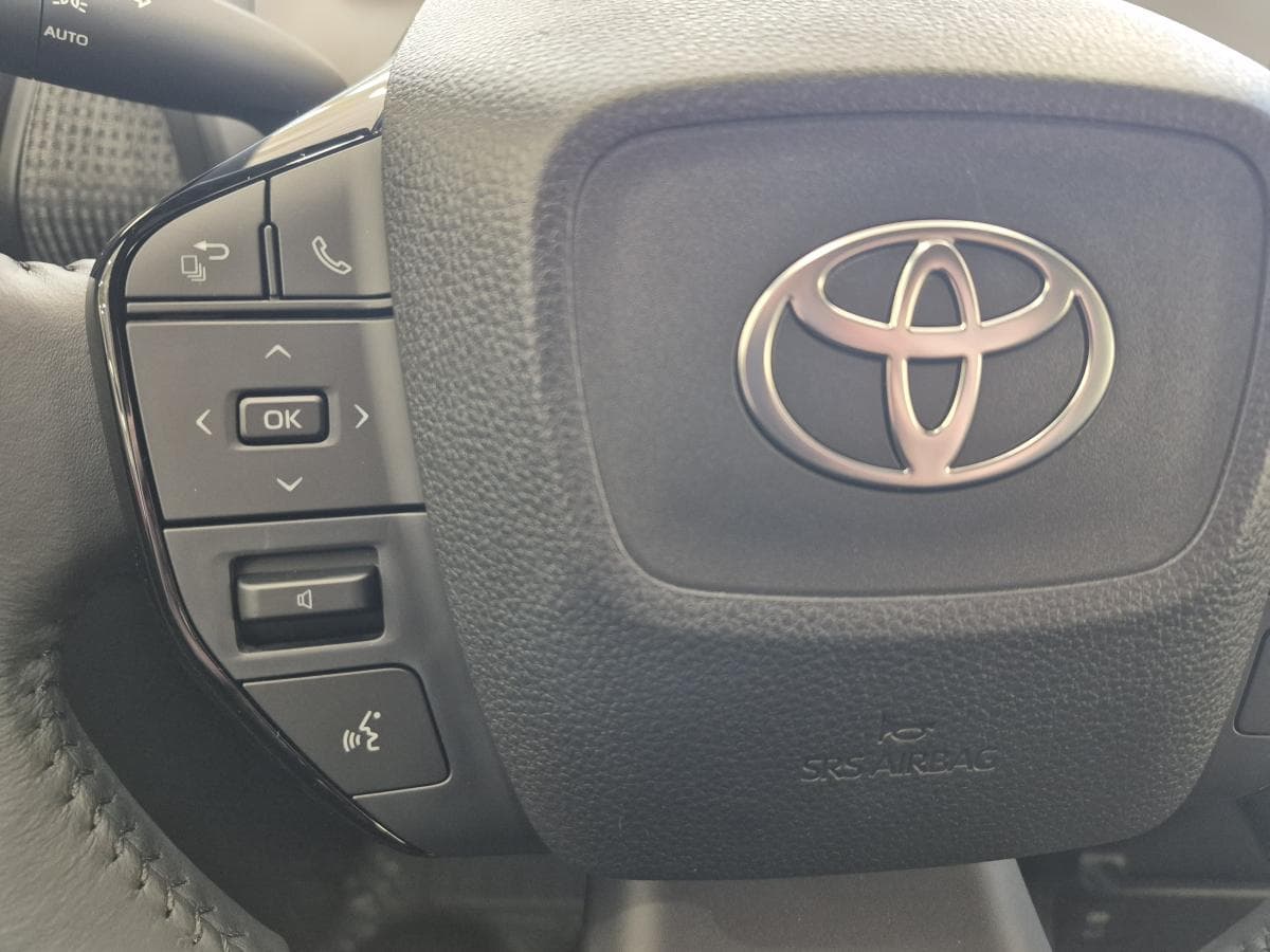 Toyota bZ 2025 — photo 9