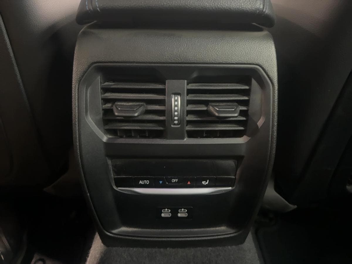 BMW M240i 2022 — photo 9