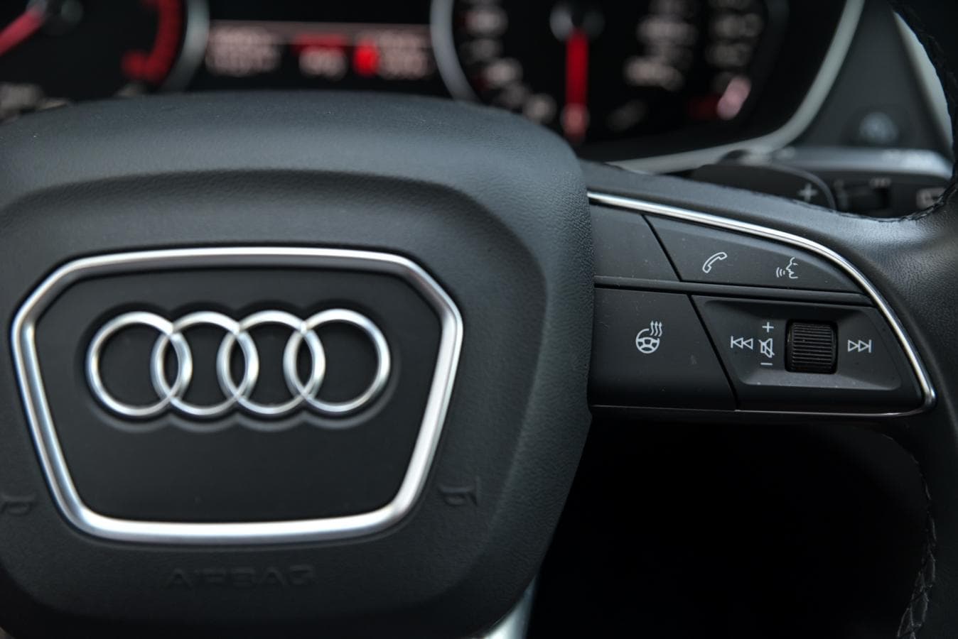 Audi Q5 2023 — photo 19