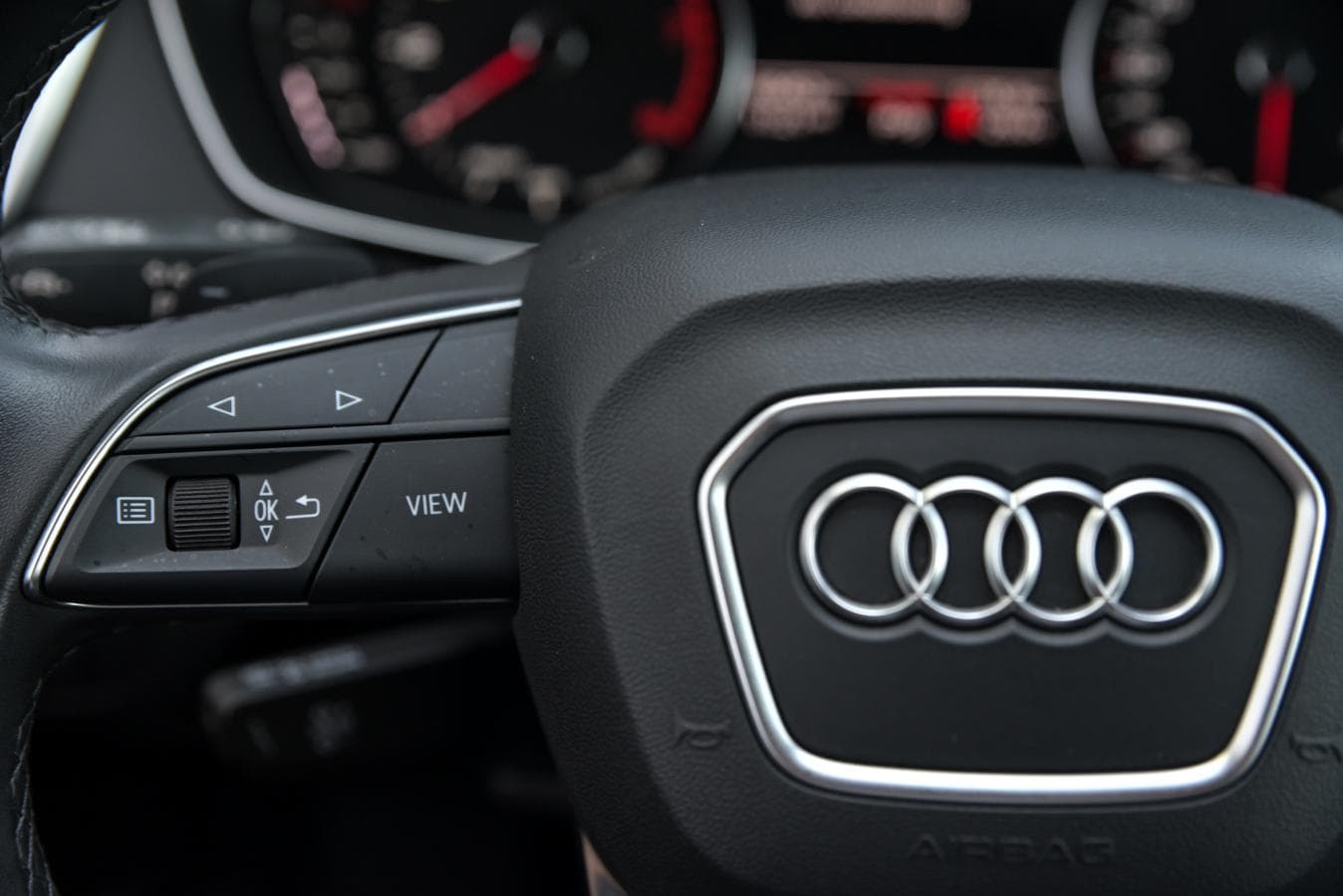 Audi Q5 2023 — photo 20