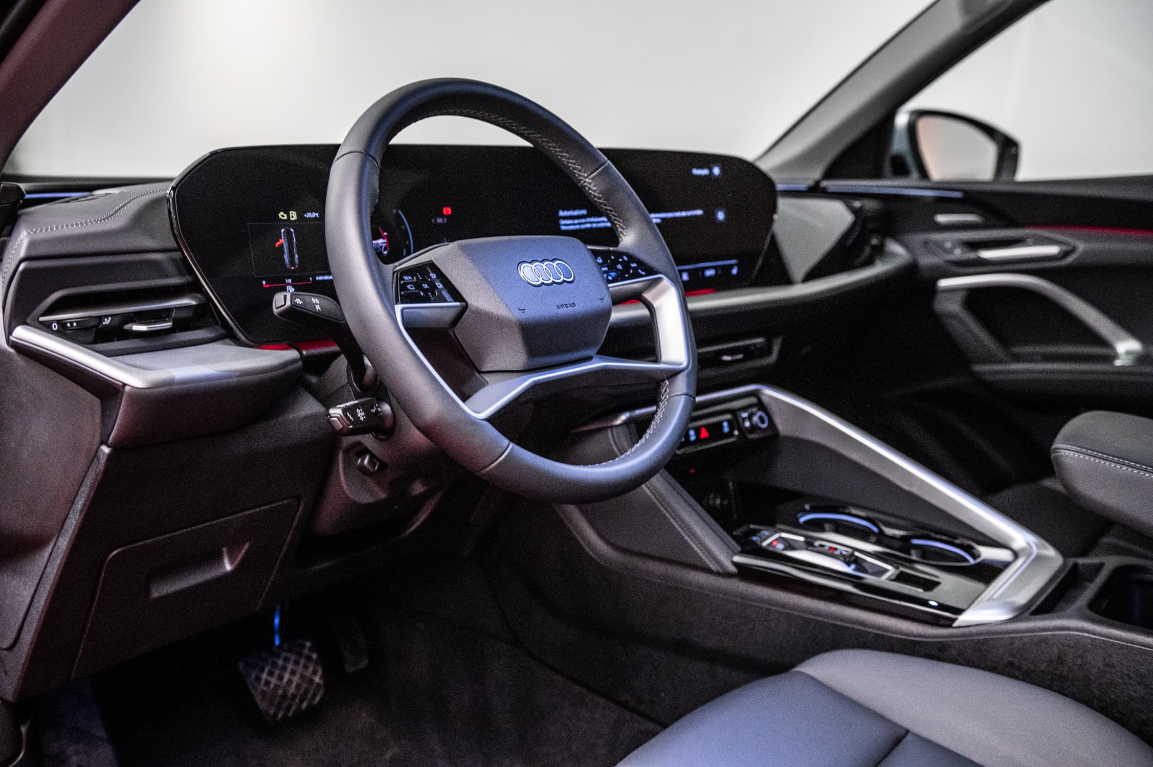 Audi Q5 2025 — photo 15