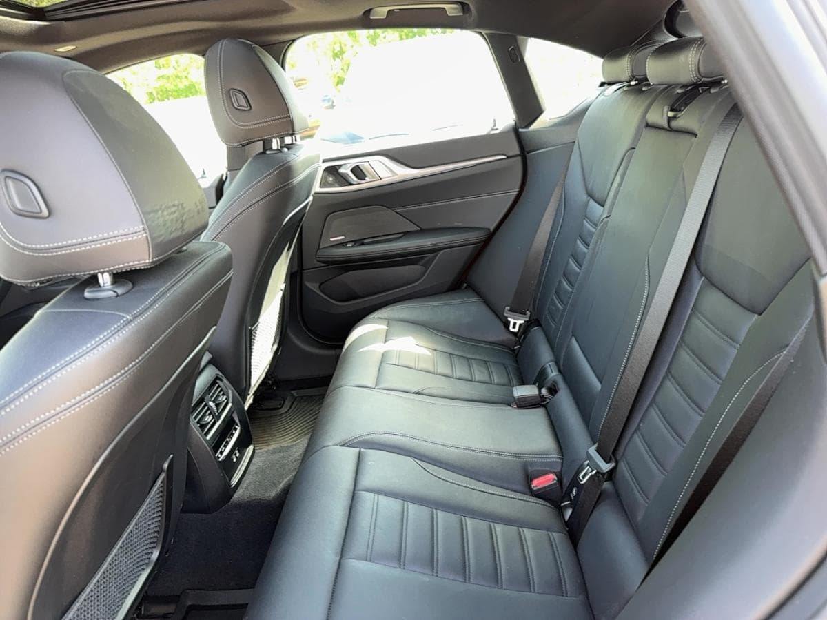 BMW i4 2023 — photo 15