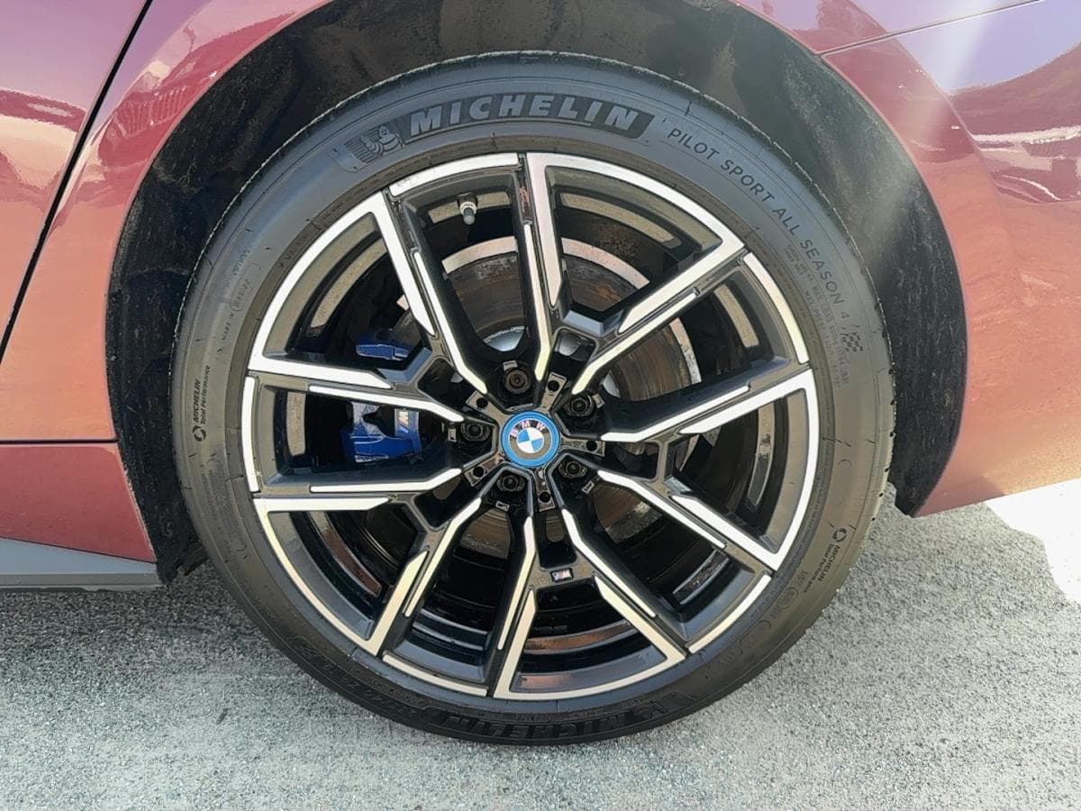 BMW i4 2023 — photo 7
