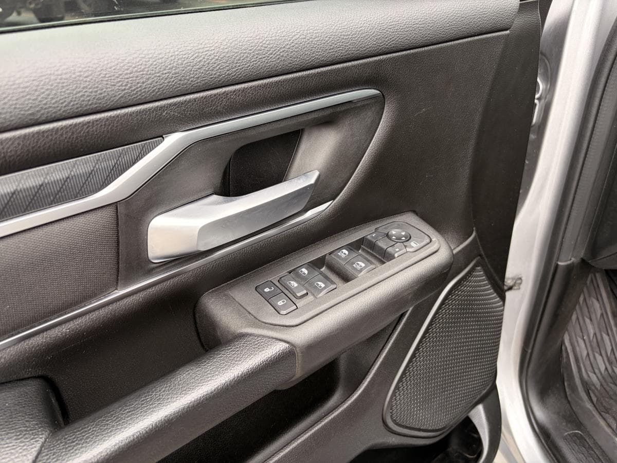 RAM 1500 2025 — photo 18