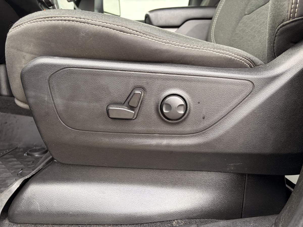 RAM 1500 2025 — photo 19