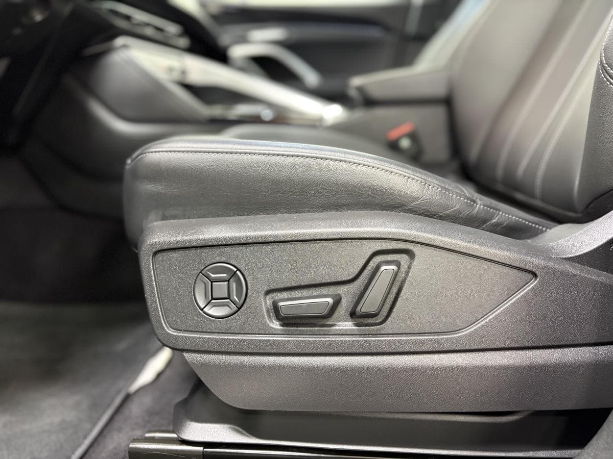 Audi Q5 2025 — photo 9