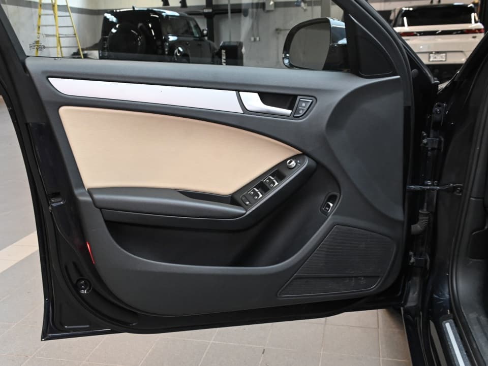 Audi A4 2014 — photo 12